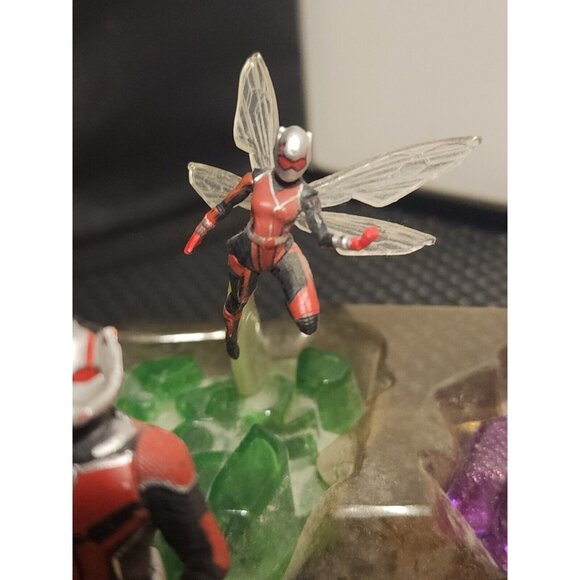 Disney Marvel Ant-Man and Wasp Exclusive 5-Piece (1 Missing) PVC Figure Play Set - Picture 4 of 12